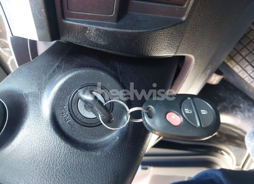 Photo 11 of 2016 Toyota Tundra SR5 5.7L V8 (VIN 5TFRW5F18GX198203)