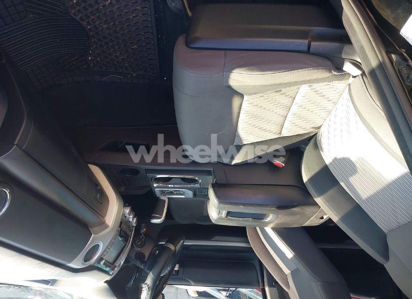 Photo 5 of 2016 Toyota Tundra SR5 5.7L V8 (VIN 5TFRW5F18GX198203)