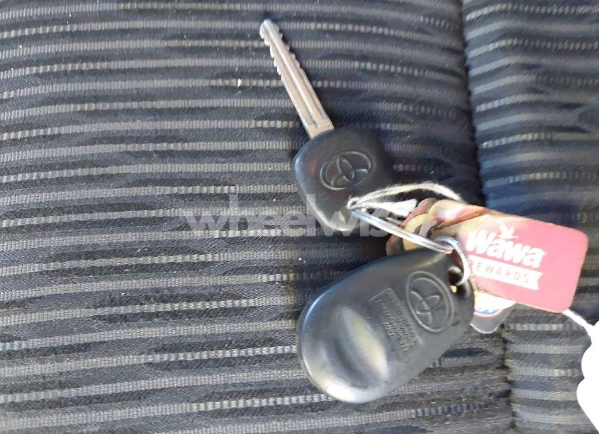 Photo 11 of 2016 Toyota Tundra SR5 5.7L V8 (VIN 5TFRW5F1XGX201537)