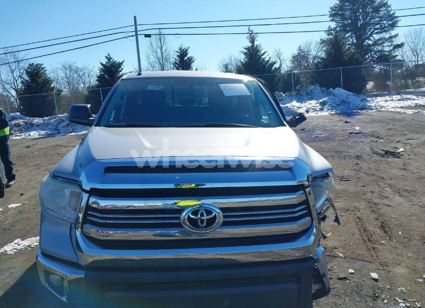 Photo 12 of 2016 Toyota Tundra SR5 5.7L V8 (VIN 5TFRW5F1XGX201537)