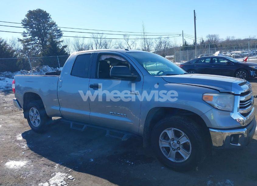 Photo 13 of 2016 Toyota Tundra SR5 5.7L V8 (VIN 5TFRW5F1XGX201537)