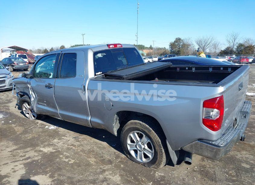 Photo 3 of 2016 Toyota Tundra SR5 5.7L V8 (VIN 5TFRW5F1XGX201537)