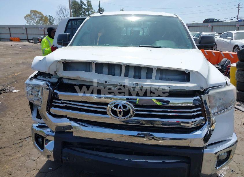 Photo 12 of 2017 Toyota Tundra SR5 5.7L V8 (VIN 5TFRW5F1XHX218744)