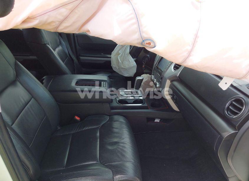 Photo 5 of 2017 Toyota Tundra SR5 5.7L V8 (VIN 5TFRW5F1XHX218744)