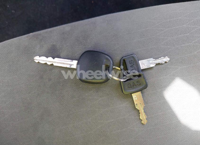 Photo 11 of 2017 Toyota Tacoma SR (VIN 5TFRX5GN0HX075186)