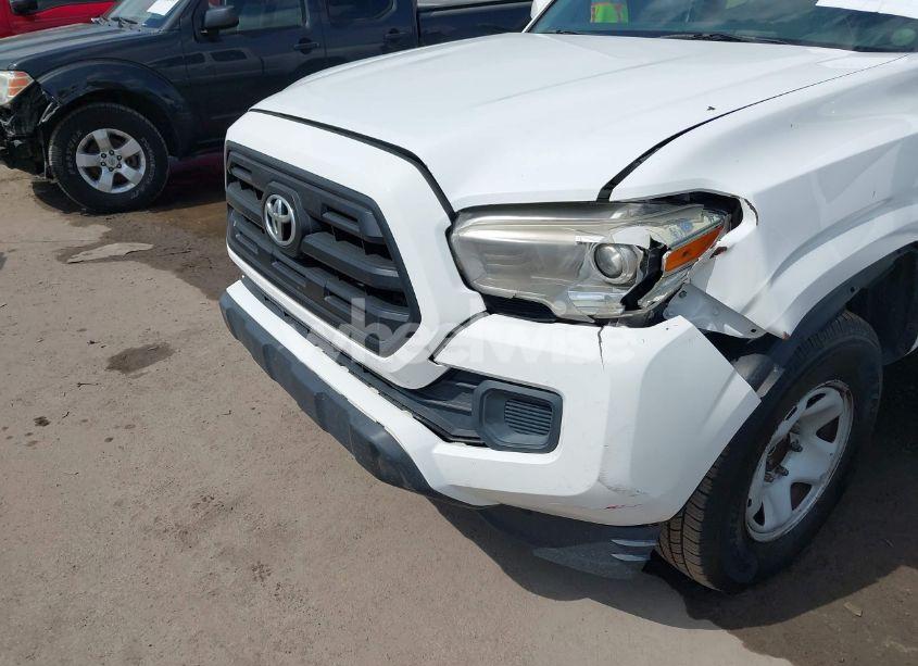 Photo 6 of 2017 Toyota Tacoma SR (VIN 5TFRX5GN0HX075186)