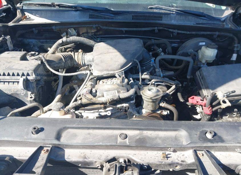 Photo 10 of 2017 Toyota Tacoma SR (VIN 5TFRX5GN0HX092912)