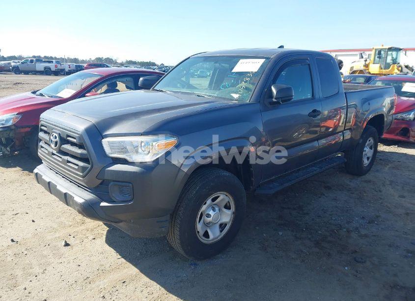 Photo 2 of 2017 Toyota Tacoma SR (VIN 5TFRX5GN0HX092912)