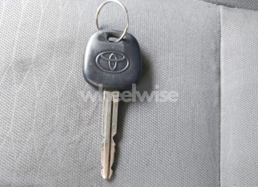 Photo 11 of 2017 Toyota Tacoma SR (VIN 5TFRX5GN0HX093431)