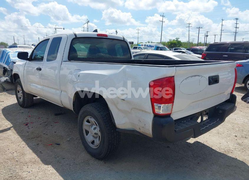 Photo 3 of 2017 Toyota Tacoma SR (VIN 5TFRX5GN0HX093431)