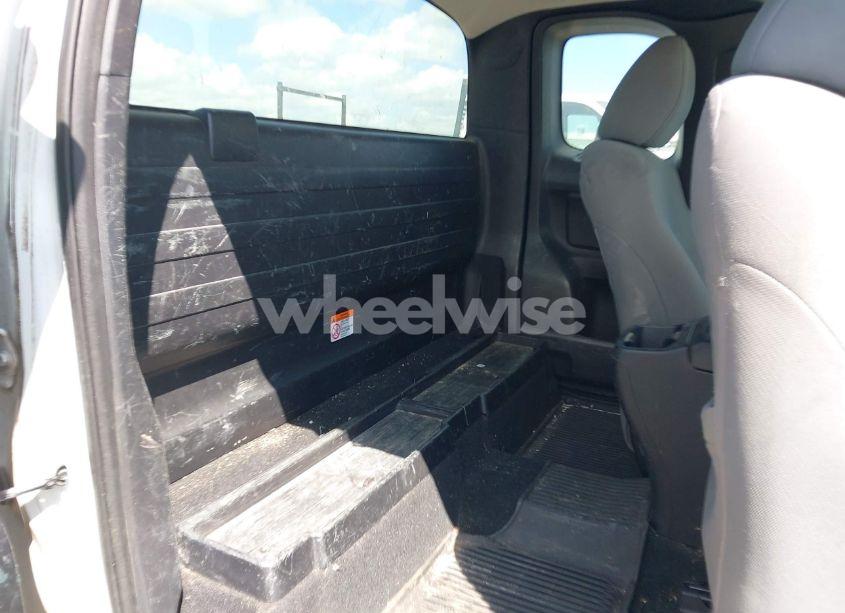 Photo 8 of 2017 Toyota Tacoma SR (VIN 5TFRX5GN0HX093431)