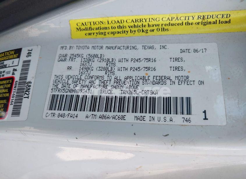 Photo 9 of 2017 Toyota Tacoma SR (VIN 5TFRX5GN0HX093431)