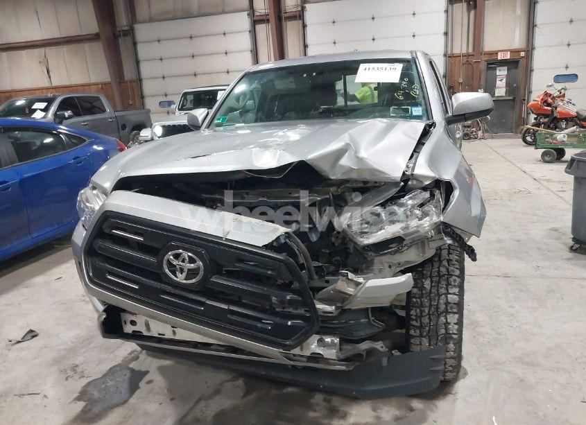 Photo 12 of 2017 Toyota Tacoma SR (VIN 5TFRX5GN0HX097429)