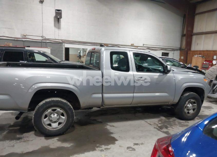 Photo 13 of 2017 Toyota Tacoma SR (VIN 5TFRX5GN0HX097429)