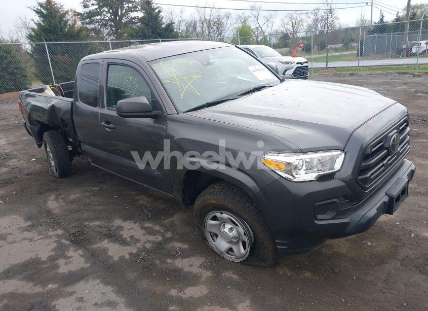 2019 Toyota Tacoma SR (VIN 5TFRX5GN0KX139329) main photo