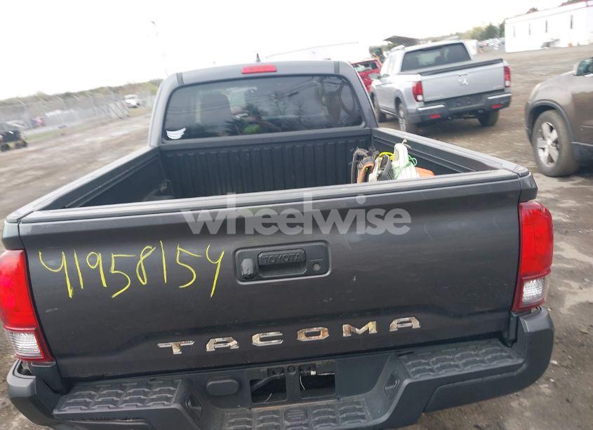 Photo 16 of 2019 Toyota Tacoma SR (VIN 5TFRX5GN0KX139329)