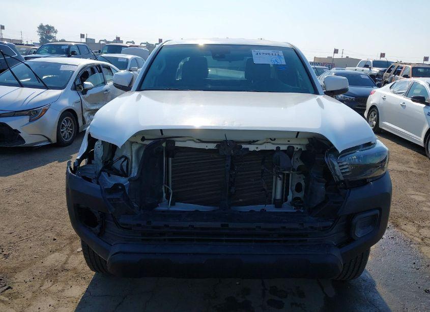 Photo 12 of 2020 Toyota Tacoma SR (VIN 5TFRX5GN0LX171411)