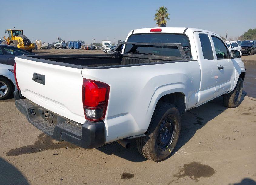 Photo 4 of 2020 Toyota Tacoma SR (VIN 5TFRX5GN0LX171411)