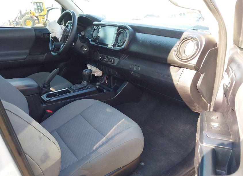 Photo 5 of 2020 Toyota Tacoma SR (VIN 5TFRX5GN0LX171411)