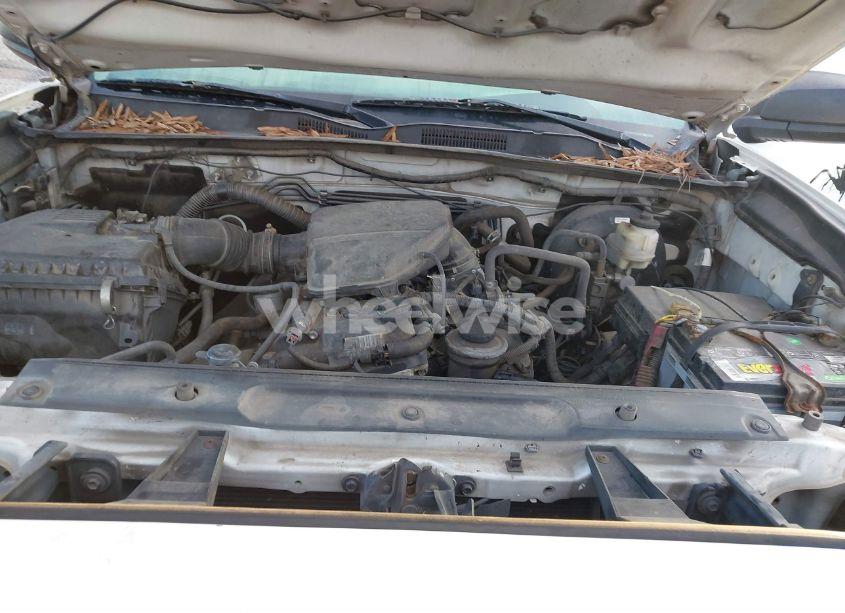Photo 10 of 2016 Toyota Tacoma SR (VIN 5TFRX5GN1GX051753)