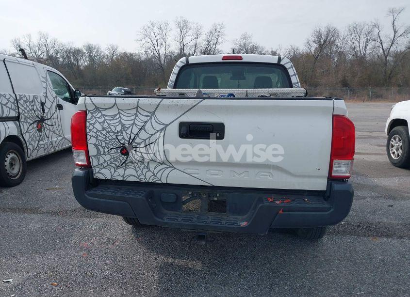 Photo 16 of 2016 Toyota Tacoma SR (VIN 5TFRX5GN1GX051753)