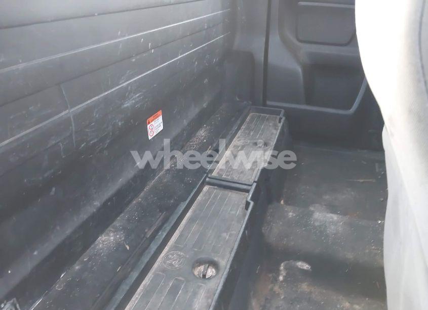 Photo 8 of 2016 Toyota Tacoma SR (VIN 5TFRX5GN1GX051753)
