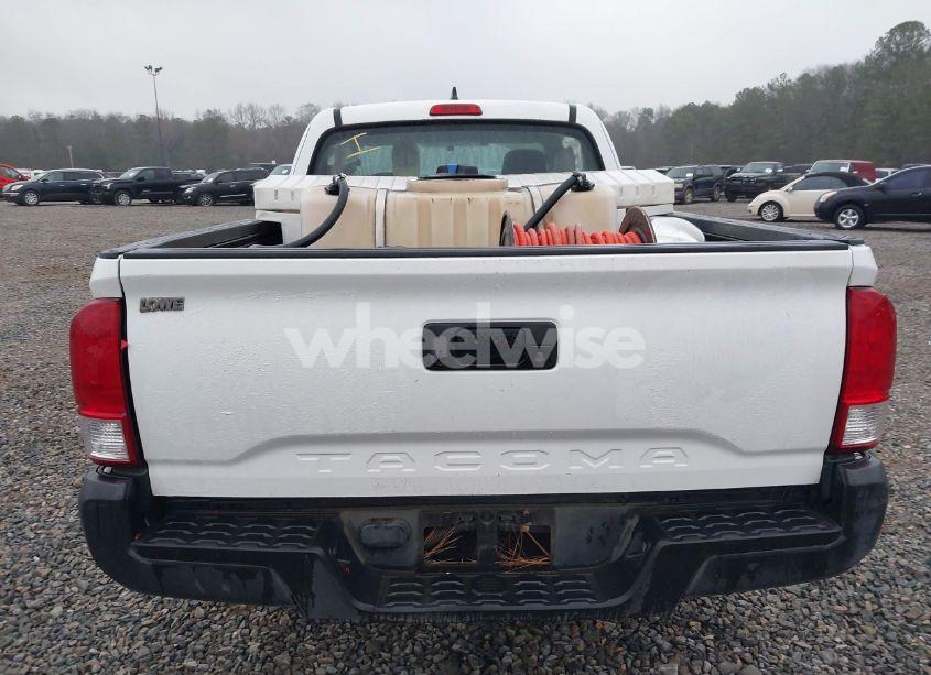 Photo 17 of 2017 Toyota Tacoma SR (VIN 5TFRX5GN1HX077416)