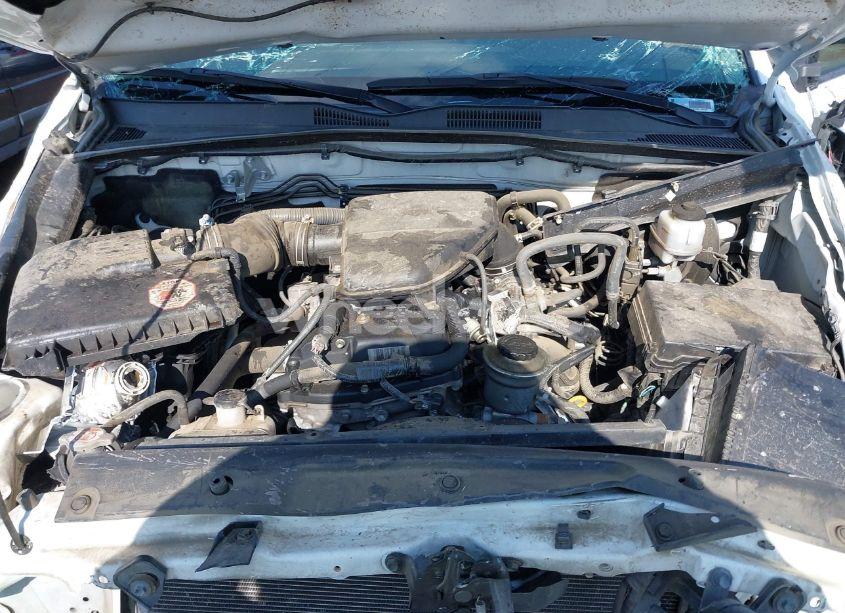 Photo 10 of 2018 Toyota Tacoma SR (VIN 5TFRX5GN1JX109657)