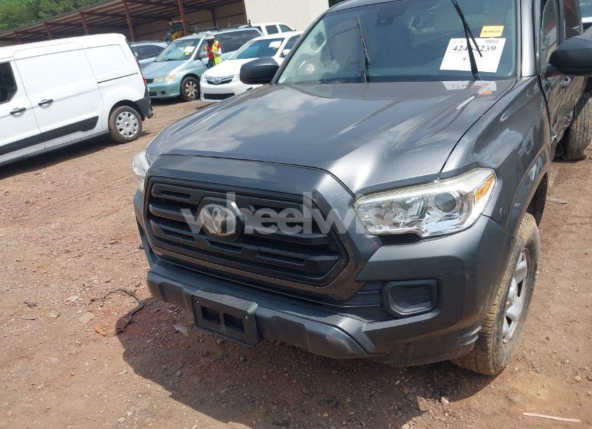 Photo 13 of 2019 Toyota Tacoma SR (VIN 5TFRX5GN1KX134141)