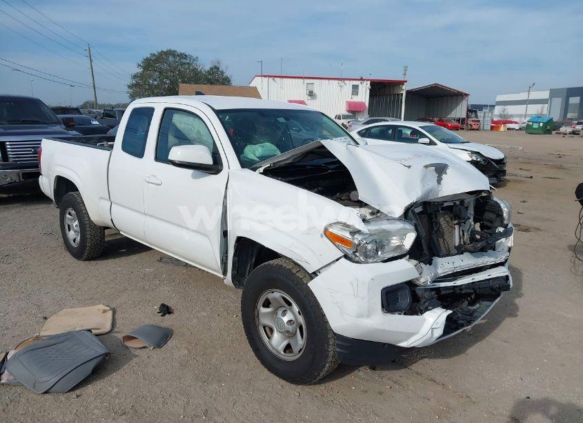 2016 Toyota Tacoma SR (VIN 5TFRX5GN2GX054676) main photo