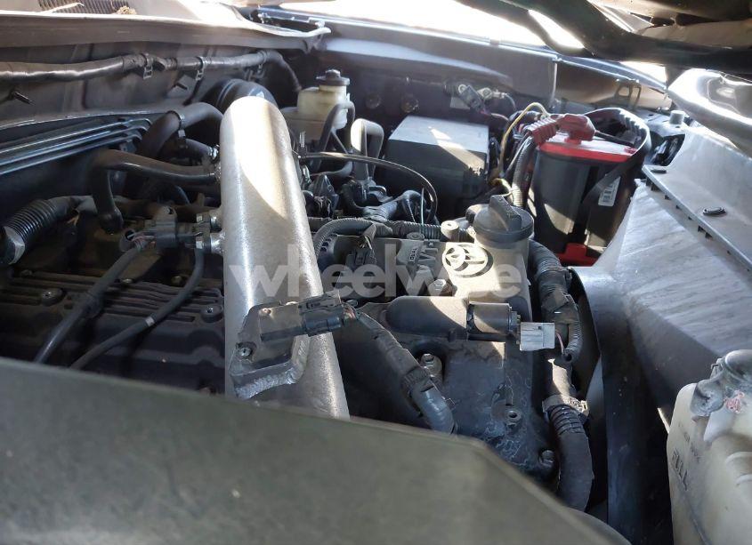 Photo 10 of 2017 Toyota Tacoma SR (VIN 5TFRX5GN2HX086836)