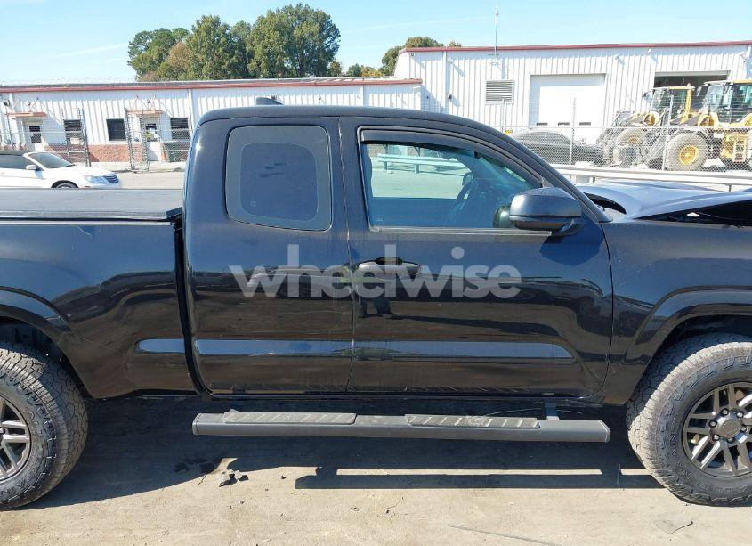 Photo 13 of 2017 Toyota Tacoma SR (VIN 5TFRX5GN2HX086836)