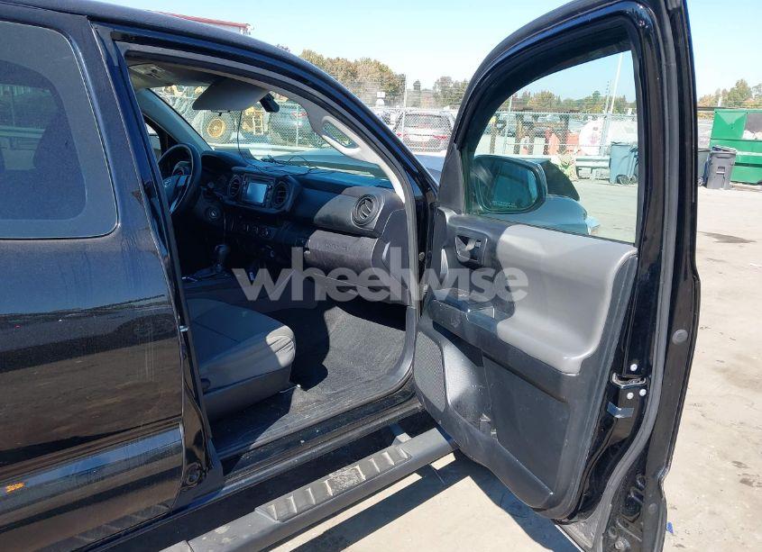 Photo 5 of 2017 Toyota Tacoma SR (VIN 5TFRX5GN2HX086836)