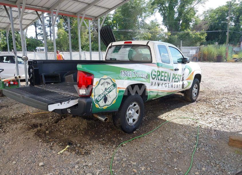 Photo 4 of 2018 Toyota Tacoma SR (VIN 5TFRX5GN2JX118111)