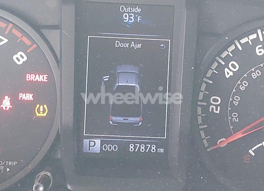 Photo 15 of 2019 Toyota Tacoma SR (VIN 5TFRX5GN2KX146427)