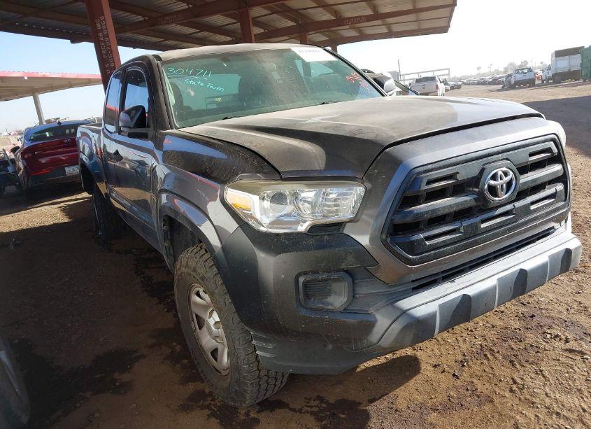 2017 Toyota Tacoma SR (VIN 5TFRX5GN3HX086554) main photo