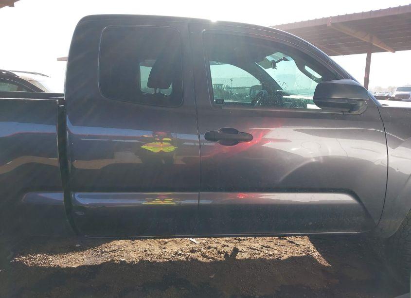 Photo 13 of 2017 Toyota Tacoma SR (VIN 5TFRX5GN3HX086554)