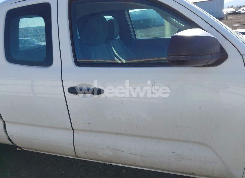 Photo 14 of 2017 Toyota Tacoma SR (VIN 5TFRX5GN3HX091527)