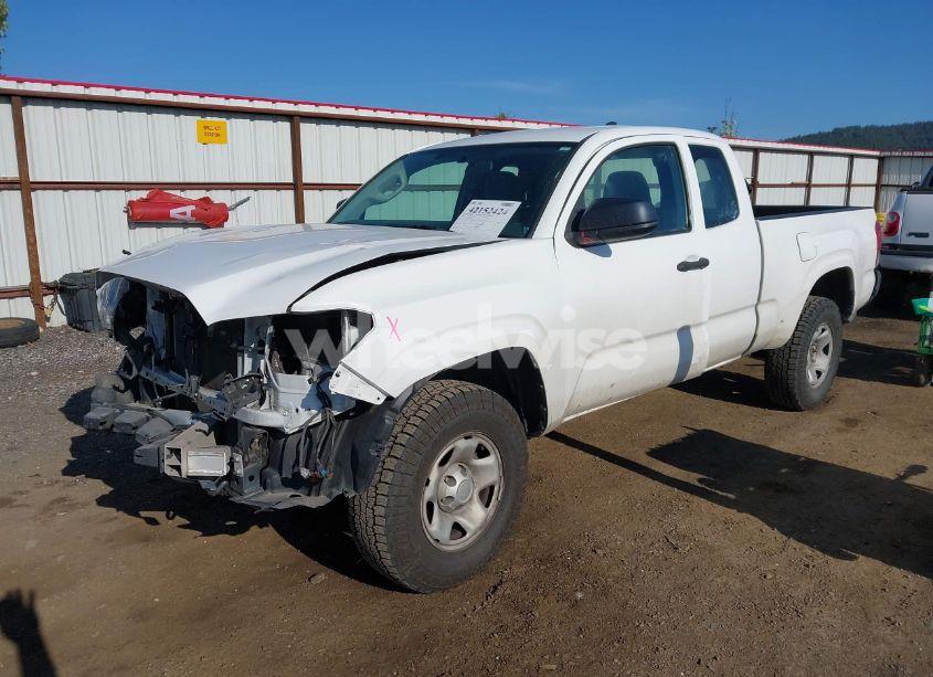 Photo 2 of 2017 Toyota Tacoma SR (VIN 5TFRX5GN3HX091527)