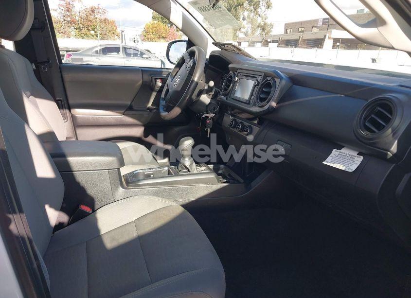 Photo 5 of 2017 Toyota Tacoma SR (VIN 5TFRX5GN3HX099899)