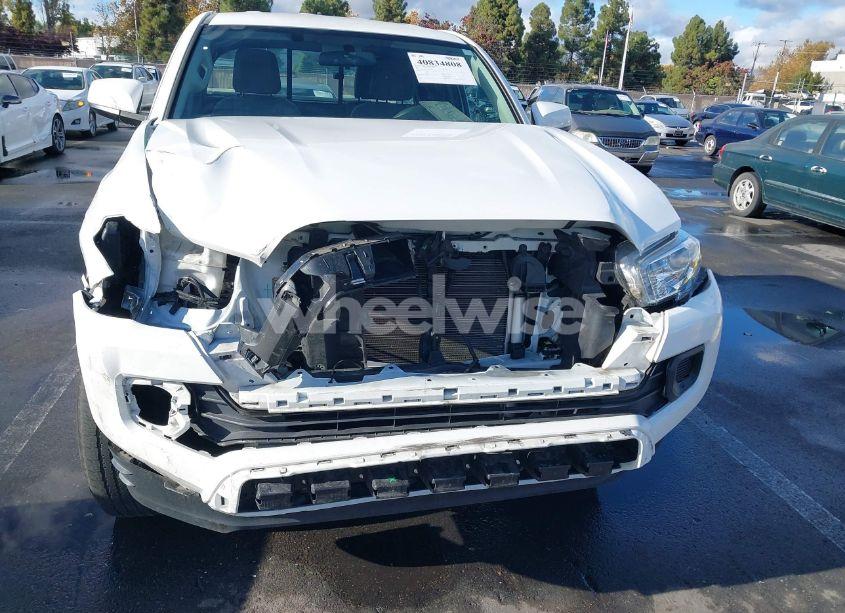 Photo 6 of 2017 Toyota Tacoma SR (VIN 5TFRX5GN3HX099899)