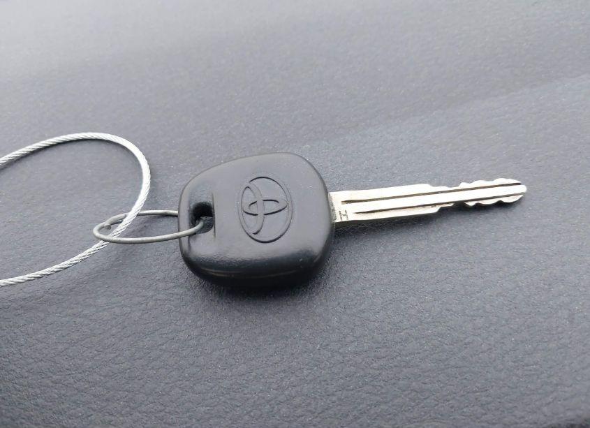 Photo 11 of 2018 Toyota Tacoma SR (VIN 5TFRX5GN3JX107442)