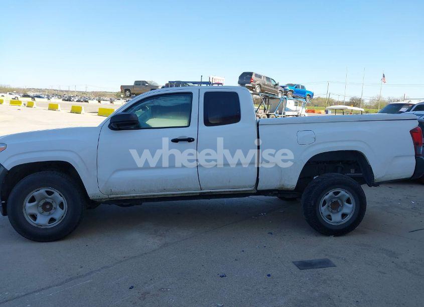 Photo 14 of 2020 Toyota Tacoma SR (VIN 5TFRX5GN3LX183035)