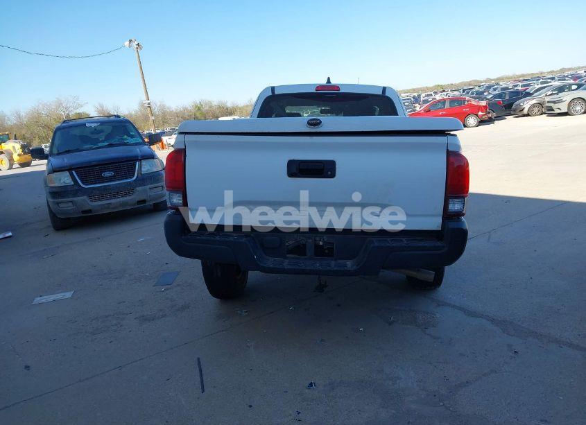 Photo 16 of 2020 Toyota Tacoma SR (VIN 5TFRX5GN3LX183035)
