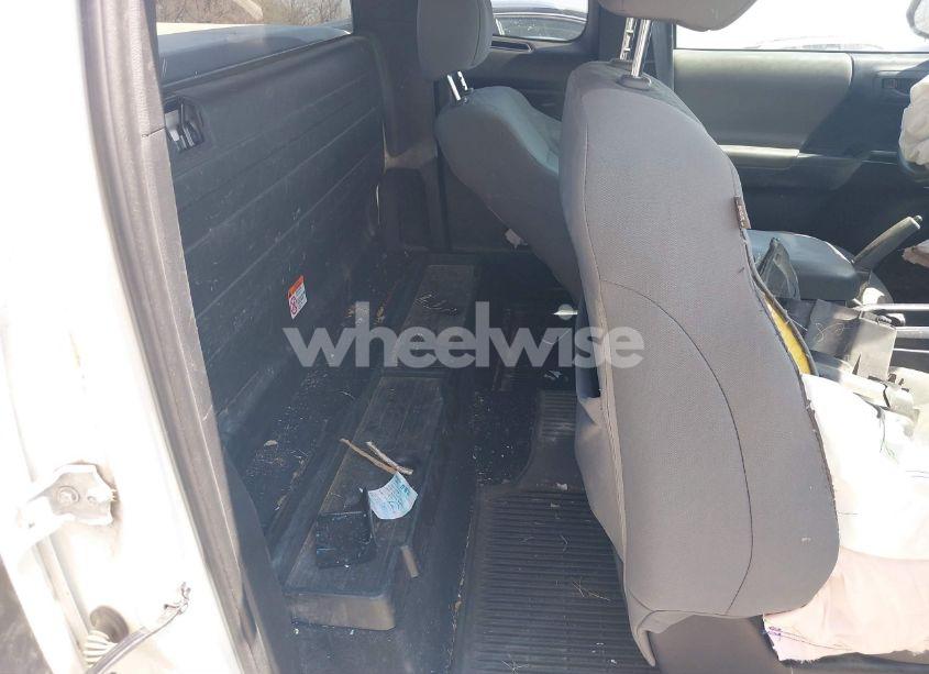 Photo 8 of 2020 Toyota Tacoma SR (VIN 5TFRX5GN3LX183035)