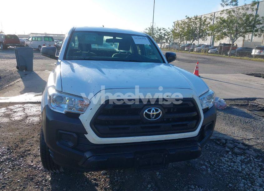 Photo 11 of 2016 Toyota Tacoma SR (VIN 5TFRX5GN4GX058972)