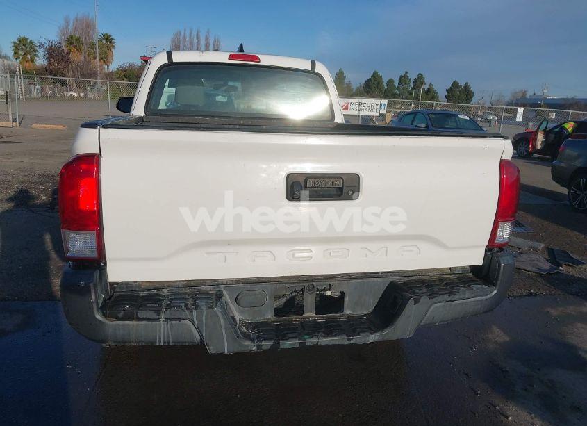 Photo 15 of 2016 Toyota Tacoma SR (VIN 5TFRX5GN4GX058972)