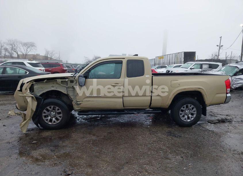 Photo 13 of 2017 Toyota Tacoma SR5 (VIN 5TFRX5GN4HX080875)