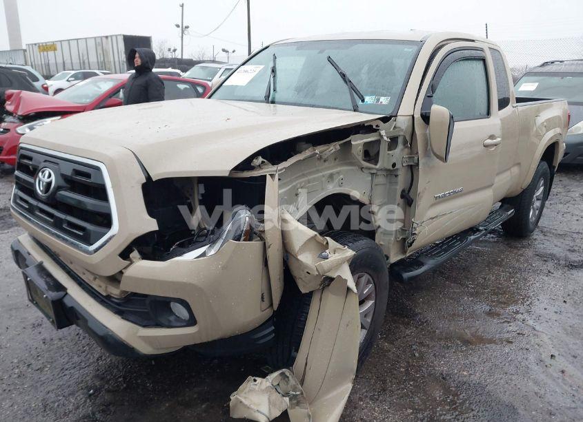 Photo 6 of 2017 Toyota Tacoma SR5 (VIN 5TFRX5GN4HX080875)