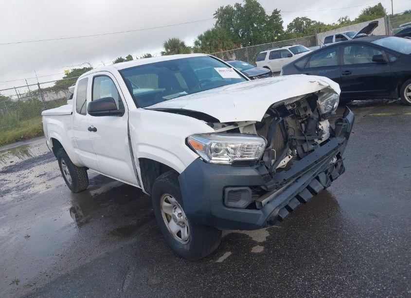 2018 Toyota Tacoma SR (VIN 5TFRX5GN4JX110222) main photo
